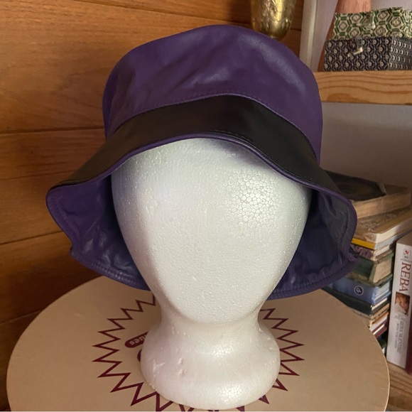 Vintage 90s genuine leather purple and black colorblock bucket hat - Picture 3 of 4